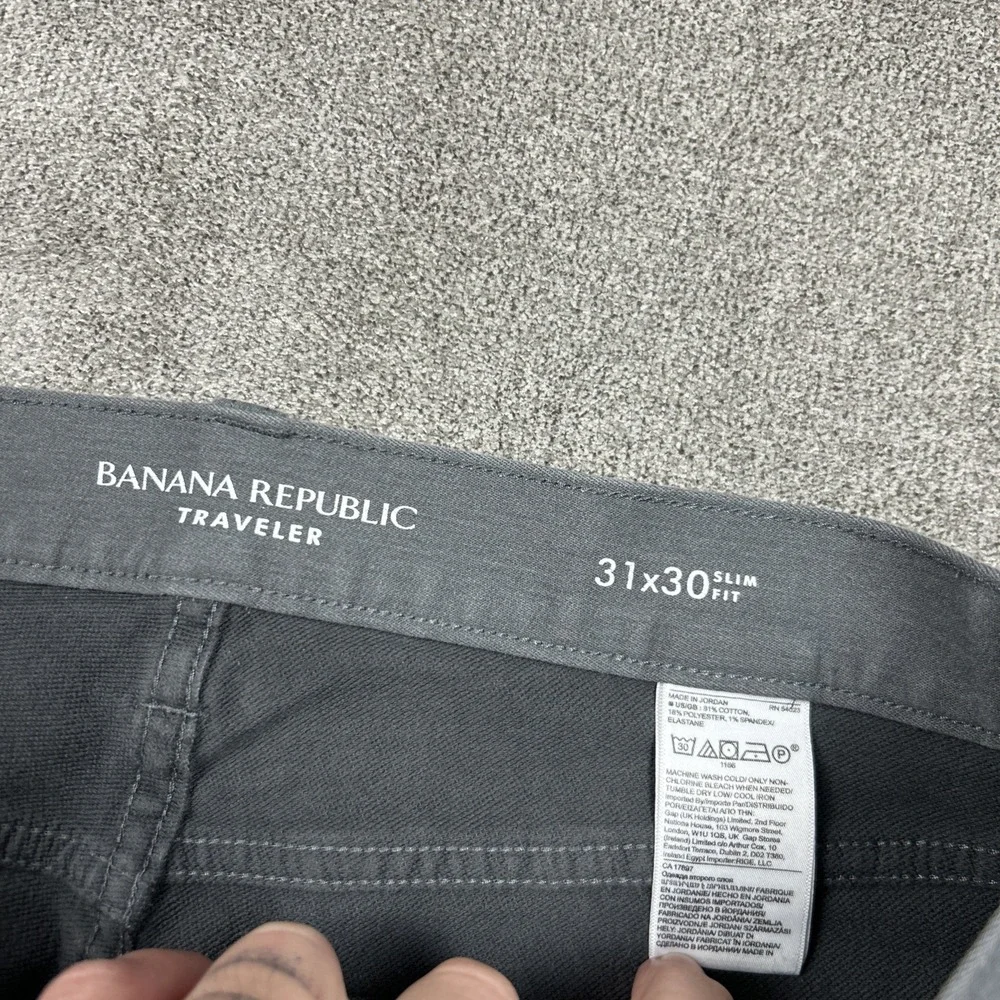 Banana Republic Traveler Jeans Mens 31x30 Slim Gray (Faded Black) Stretch Casual